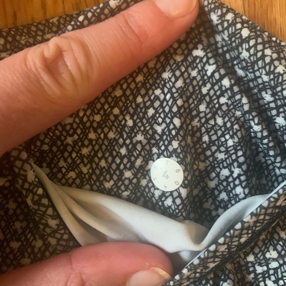 Lululemon Fast And Free 7/8 Tight, size 4 & 25" - Picture 5 of 7